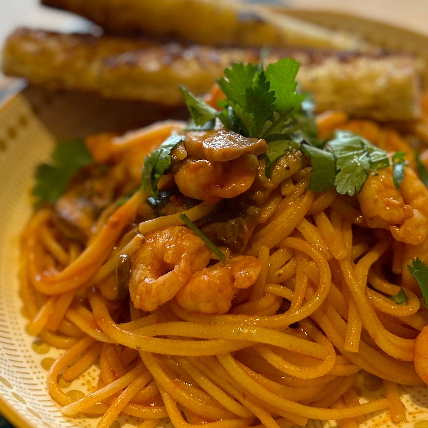 The Best Chilli Prawn Spaghetti 🌶️🍝