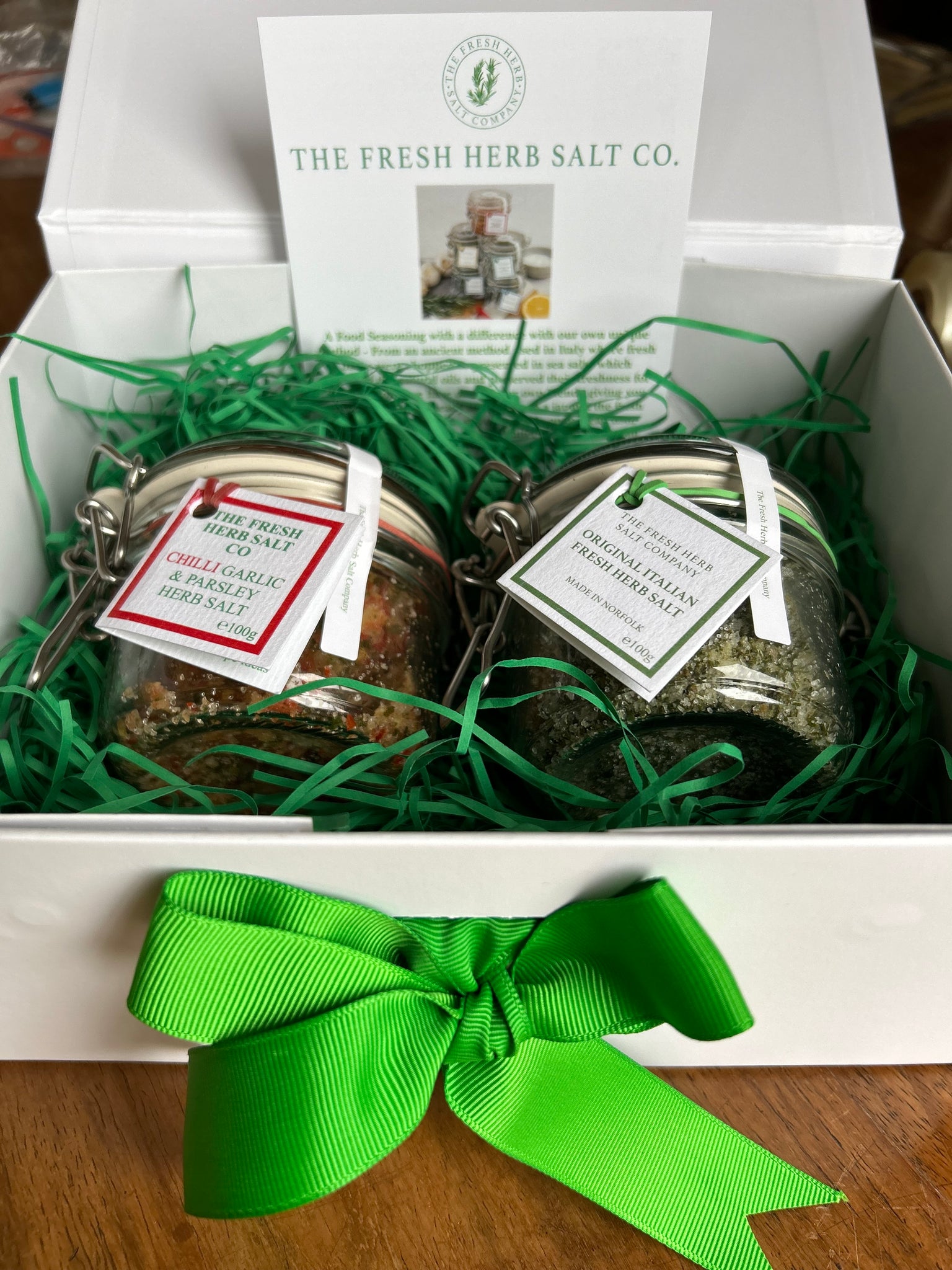 Large White Gift Box 2 x 100 Kilner Jars
